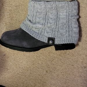 Muk luks boots Grey size 11 women's